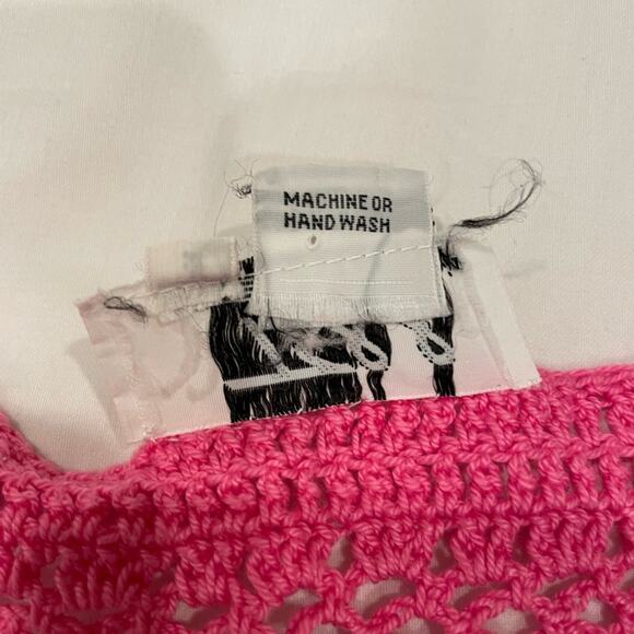 Vintage TESS Honolulu Pink Crochet Hibiscus Top V neck Short Sleeve Size Small - Picture 8 of 8